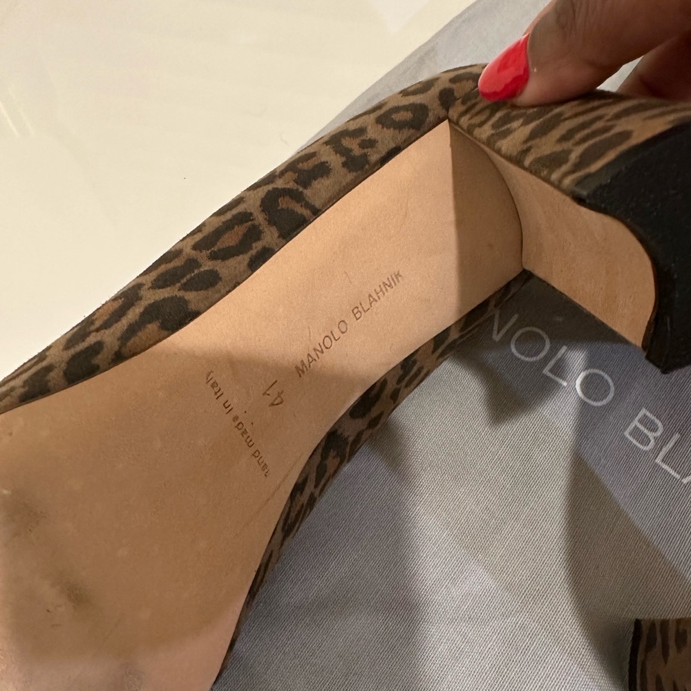 Leopard Manolo Blahnik Pumps - Picture 4 of 6
